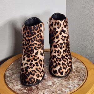 Ankle boots Animal print sz 40 US 8
